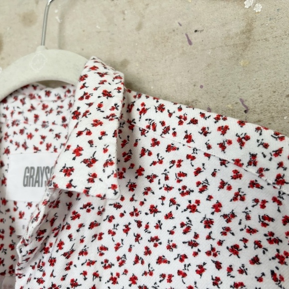 Grayson the Hero Flannel Button Down Blouse in White Red Floral - Picture 4 of 6